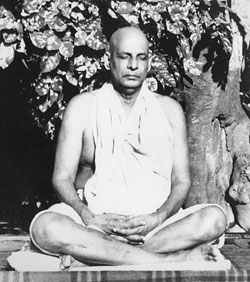 021-Swami-Sivananda